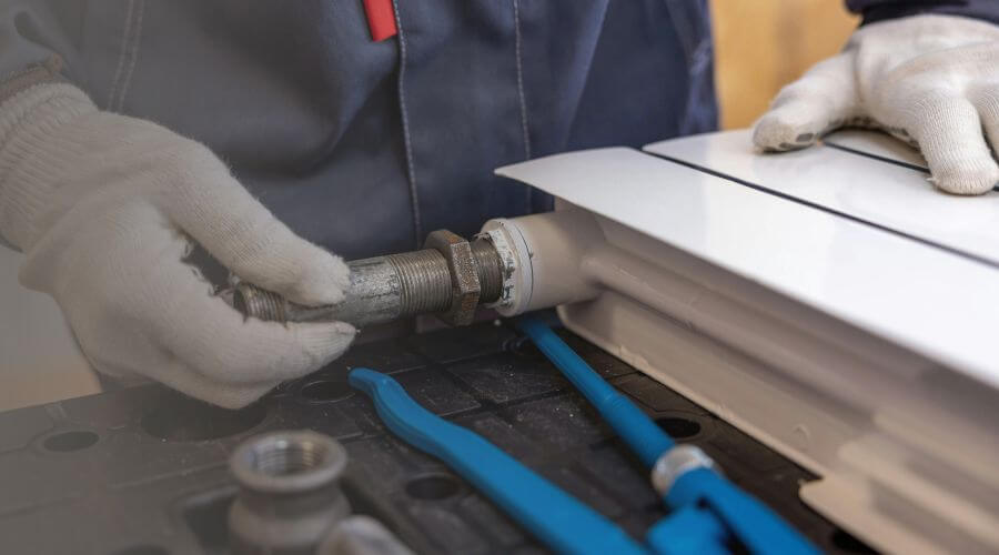 Professional water heater repair services in Aurora, OR